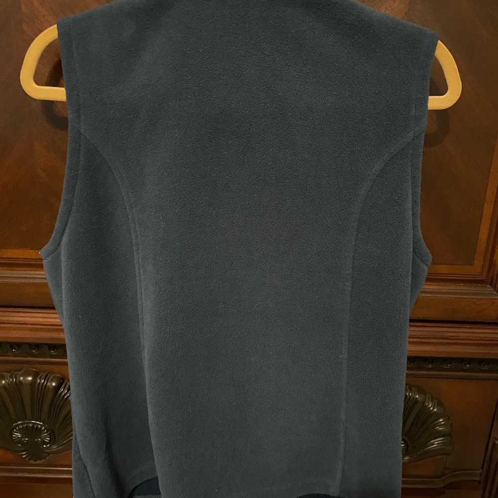 Women’s Columbia Navy Blue Fleece Vest - Picture 3 of 6